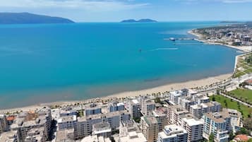 Apartamento luxo, sacada, vista para a montanha | Praia