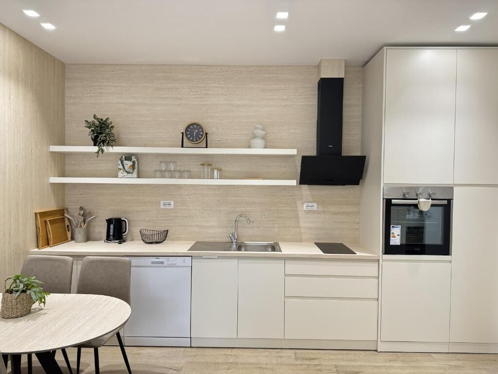 Deluxe Apartment, Balcony, Mountain View | Private kitchen