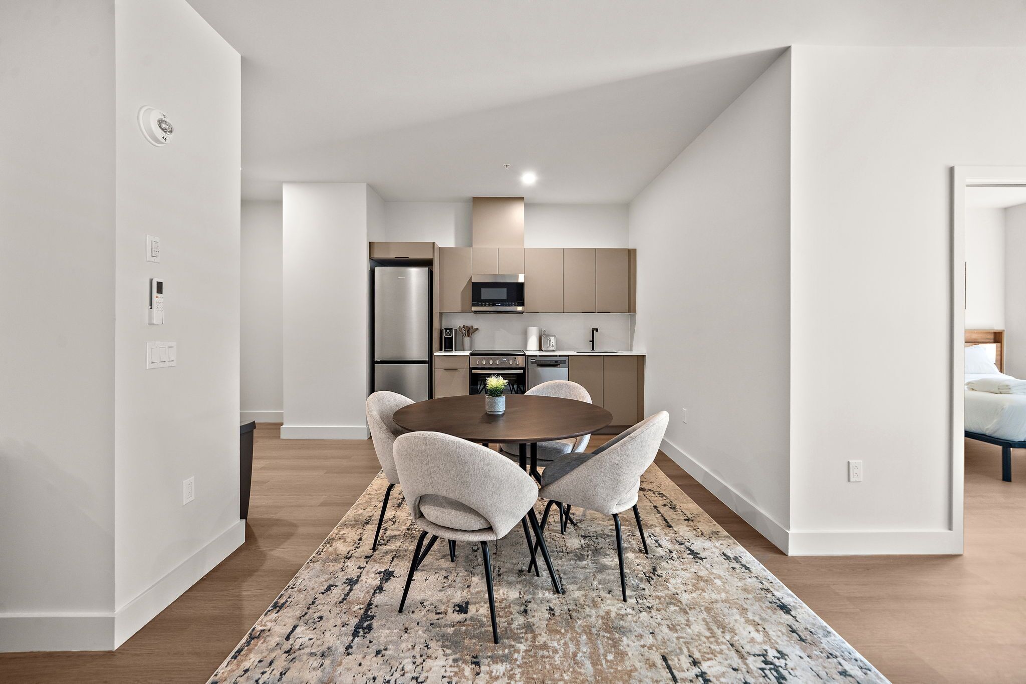 Standard Apartment, 1 Queen Bed with Sofa bed | Dining