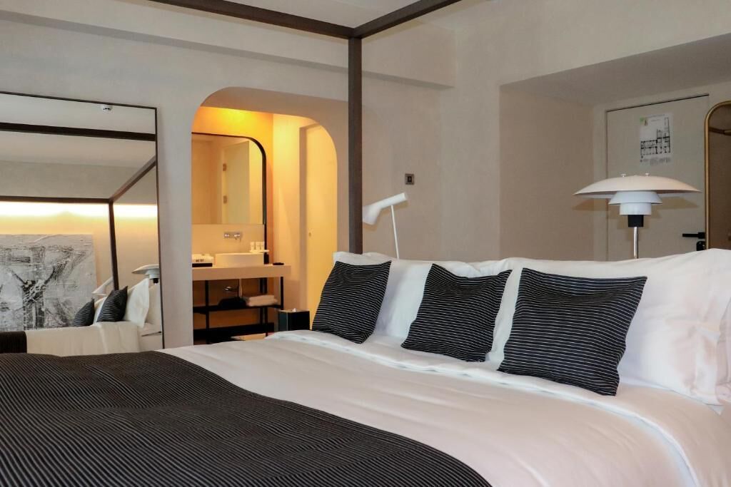 Junior Double Room, City View
