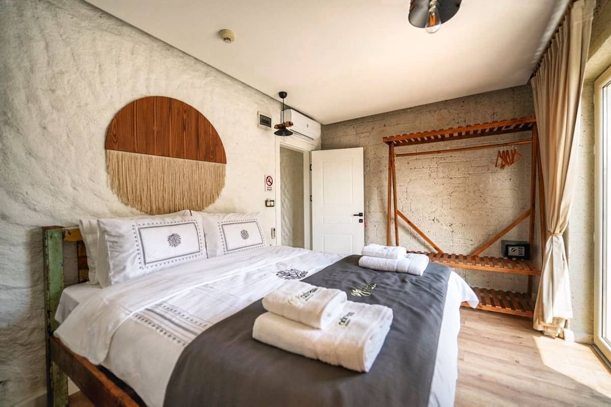 Comfort Room | Bộ đồ giường cao cấp, minibar, két bảo mật tại phòng