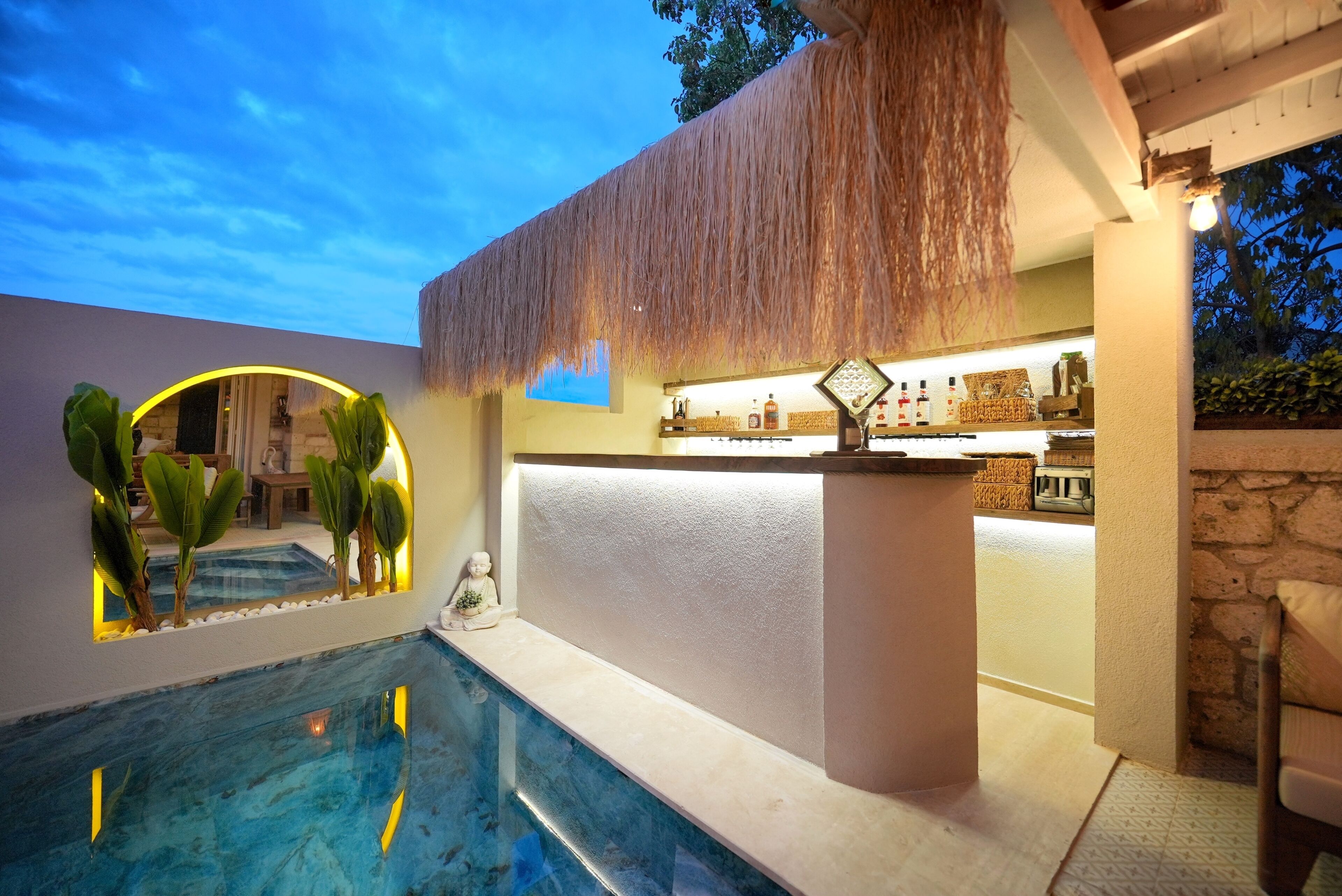 Seasonal outdoor pool