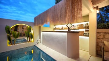 Seasonal outdoor pool