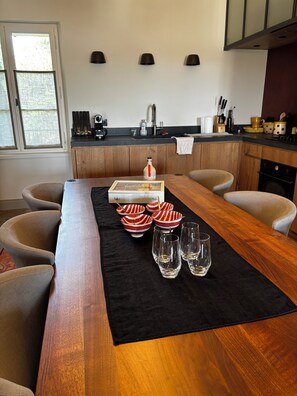 Dining - Vrbo Property (Saint-Rémy-de-Provence)