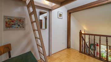 Apartment, Balcony, Mountain View | Iron/ironing board, free WiFi