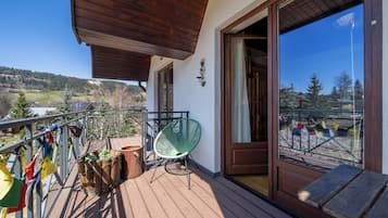Apartment, Balcony, Mountain View | Balcony