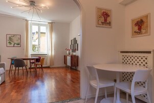 Superior appartement, uitzicht op stad | Dineren