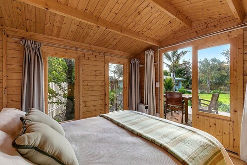 Full Retreat Experience Nestled Amidst Trees in Otaki, North Island