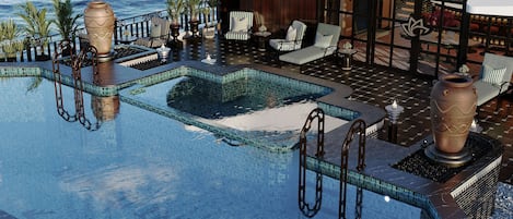 Piscine extérieure