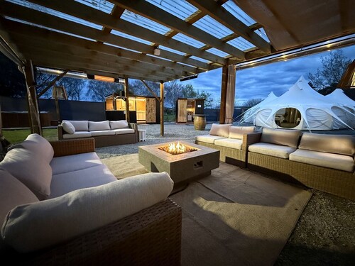 Enchanted Bell Tent Hideaway near the Mountains and Rivers of Southland, New Zealand