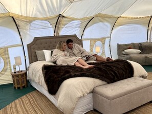 WiFi, bed sheets