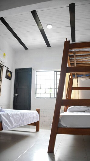 Cabin, 4 phòng ngủ, hút thuốc, ban công | 4 phòng ngủ 