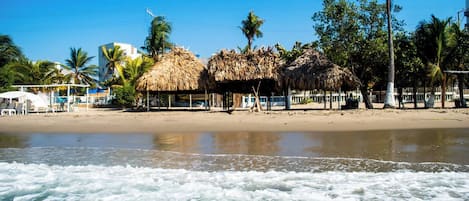 Cabaña, 4 habitaciones, para fumadores, balcón | Playa