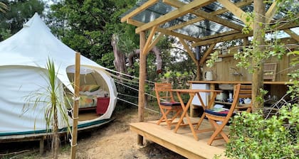 Secluded Glamping Retreat with Private Wine Barrel Bathroom near Oneroa, Waiheke Island