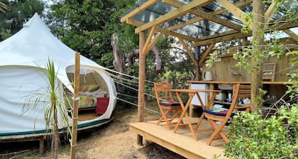 Secluded Glamping Retreat with Private Wine Barrel Bathroom near Oneroa, Waiheke Island