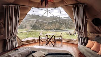 2 bedrooms