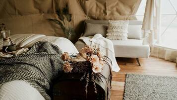 2 bedrooms