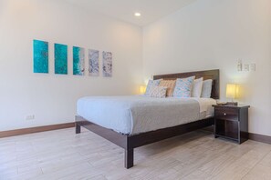 3 Schlafzimmer, Schreibtisch, Bügeleisen/Bügelbrett, kostenloses WLAN