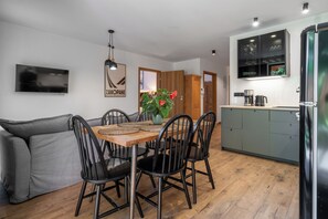 Apartment | Dining - RentPlanet Apartament Droga na Antałówkę (Zakopane)