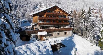Colorado Riders chalet