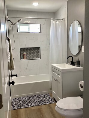 Hair dryer, towels, soap, toilet paper - Modern Design SoFi Stadium (Los Angeles)