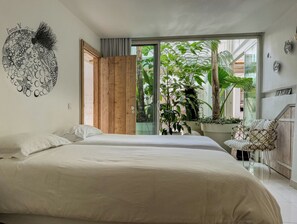 7 bedrooms, iron/ironing board, WiFi, bed sheets - House center Cannes/Croisette (Cannes)