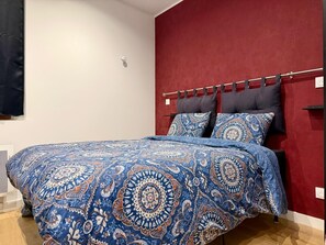 Room - Apartment 'O'soleil' with Wi-Fi and Air Conditioning (Fréjus)