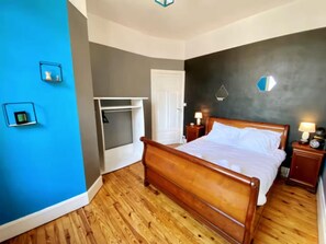 Room - Vrbo Property (Vichy)