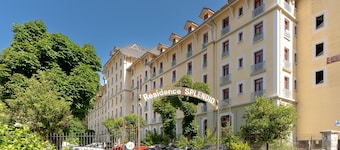 Studio Le Splendid 3-Star Hotel with Mountain View, Shared Garden and Wi-Fi