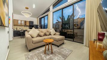 Exclusive Villa, 2 Bedrooms, Sauna, Garden View | Egyptian cotton sheets, premium bedding, in-room safe