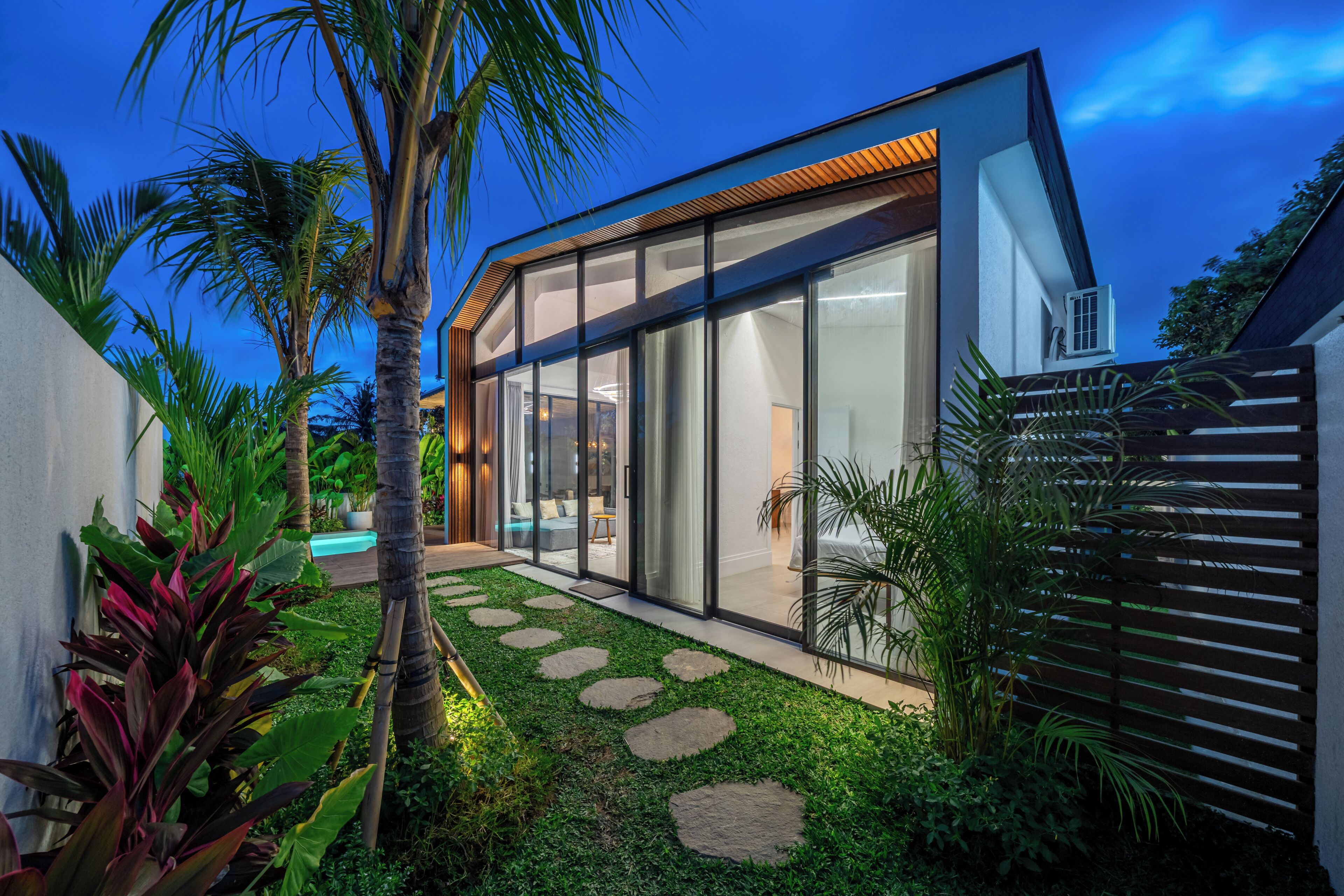 Signature Villa, 3 Bedrooms, Kitchen, Pool View | Terrace/patio