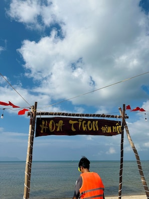 Private beach - Hoa Tigon Hon Mot (Bai Thom)