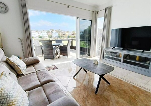 Beach Apartment In Amarilla Golf- Sleeps 4 - San Miguel de Abona