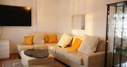 Cosy Central Flat| Perfect for work, families and couples