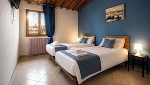 Room - Entire House Florence: 3 Bedrooms, 2 Bathrooms, and Free Parking by TuscanyWeGo (Firenze)