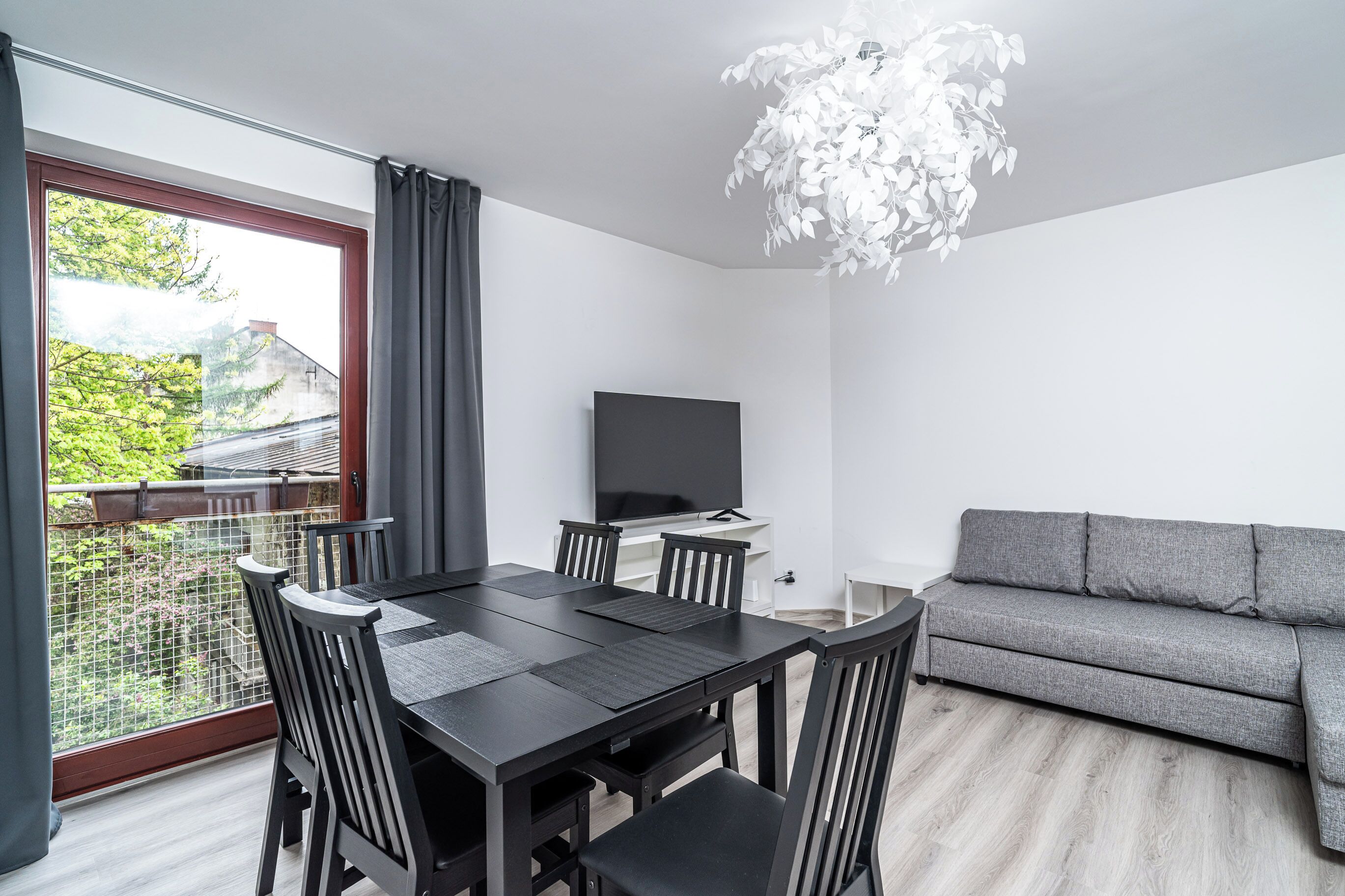 Apartment | Essbereich im Zimmer