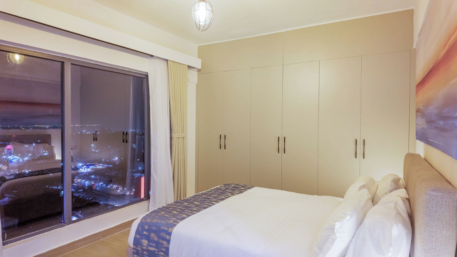 Deluxe Apartment
