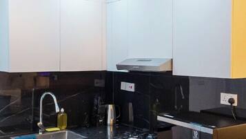 Deluxe Apartment | Private kitchen