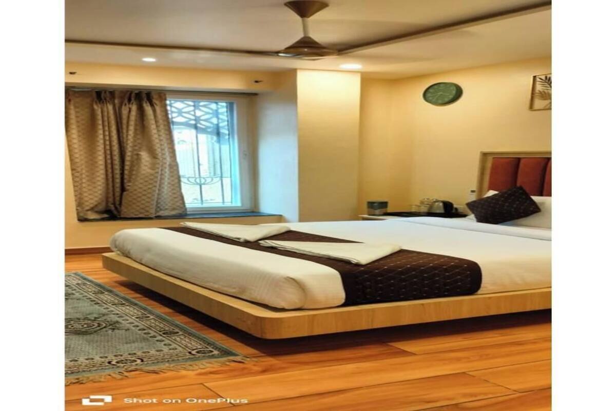 Deluxe Room | Free WiFi