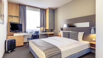 1 bedroom, individually furnished, iron/ironing board