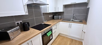 6 Bedroom House for up to 10 People