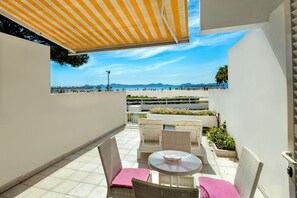 Outdoor dining - 2 bedrooms apartment with direct access to the beach CBL4 (Port d´Alcudia)
