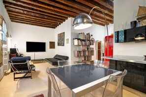 Living area - Cà Leon, Charming Loft in the Heart of the City (Venezia)