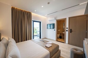 Deluxe Double Room, Balcony - Aura Mare Hotel (Ksamil)