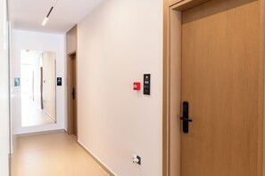 Front of property - Aura Mare Hotel (Ksamil)