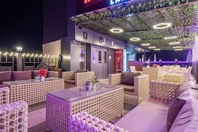 Sondermall Palace