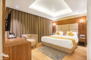 Desk, laptop workspace, free WiFi - Sondermall Palace (Srinagar)