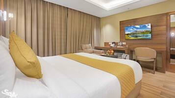 Deluxe Room | Desk, laptop workspace, free WiFi