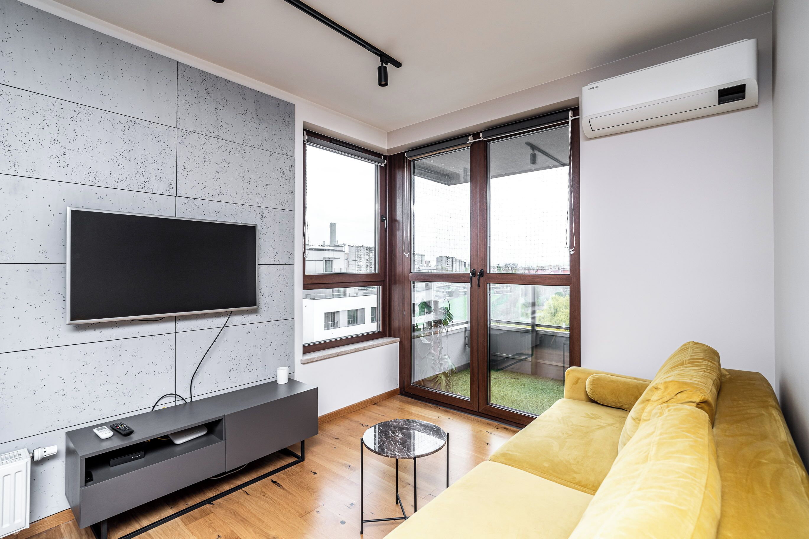 Appartement, balcon | Salle de séjour