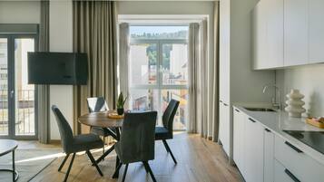 Premium Apartment, Ensuite | Dining